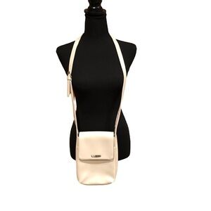 𝅺nine West Crossbody